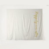 アラバスターホワイト金ゴールド背景の後に幸せに タペストリー (正面(横))