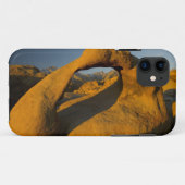 アラバマヒルズ 東シエラ ローン付近のアーチ Case-Mate iPhoneケース (裏面(横))