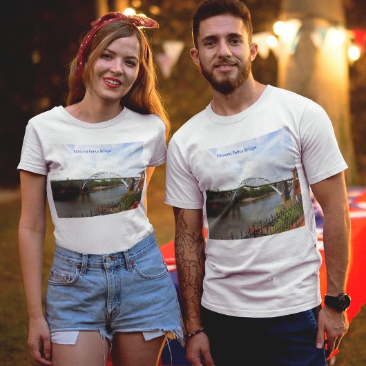アラバマ州セルマのエドムント・ペトス・ブリッジ Tシャツ