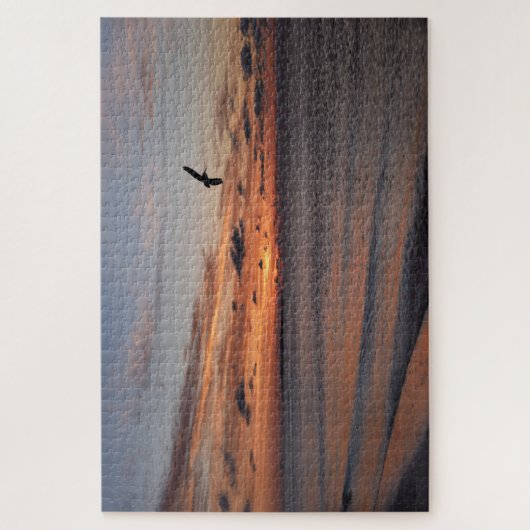 アラバ飛んでいるマ州ドーフィン島サンライズのペリカン ジグソーパズル (縦)