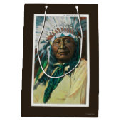 アラパホー族のインディアンの酋長PortraitColorado ミディアムペーパーバッグ (裏面)