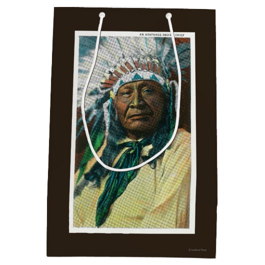 アラパホー族のインディアンの酋長PortraitColorado ミディアムペーパーバッグ (裏面)