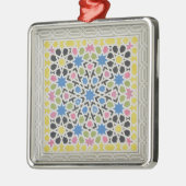 「アラビア人からのアルハンブラからのモザイクデザイン、 メタルオーナメント (左)