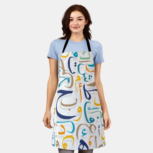 アラビア文字 エプロン (着用した状態)