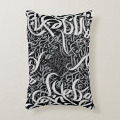 アラビア語の文字（黒と白） アクセントクッション (正面(垂直))