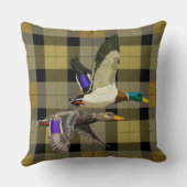 アラードアヒルが格子状に クッション (裏面)