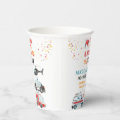 アラームを鳴らし、ギア3歳の誕生日を迎える 紙コップ (右)