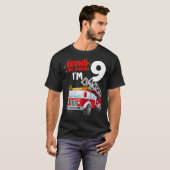 アラームを鳴らす私は9歳の誕生日少年の火 Tシャツ (正面フル)