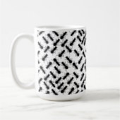 アリがおもしろい這う夏のピクニック虫模様 コーヒーマグカップ (左)