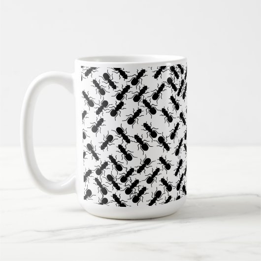 アリがおもしろい這う夏のピクニック虫模様 コーヒーマグカップ (左)