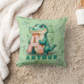 アリゲーターの枕 - ジャングルの文字A - 名前入れ可能  クッション (ブランケット)