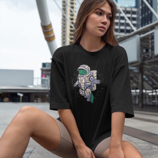 アリゲーター宇宙宇宙飛行士 Tシャツ