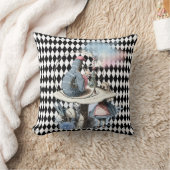 アリスとホカ喫煙キャタピラースローピル クッション (ブランケット)