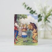 アリスはライオンとユニコーンにケーキを提供 ポストカード (スタンド正面)