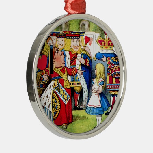 アリスは不思議の国のハートの女王に会います メタルオーナメント (右)