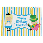 アリスインワンダーランドかわいいカスタム子供の誕生日ガール ラージペーパーバッグ (裏面)