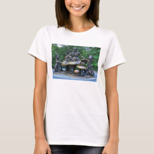 アリスインワンダーランドセントラルパークNYC Tシャツ