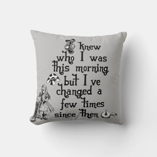 アリスインワンダーランド装飾用クッション クッション (正面)