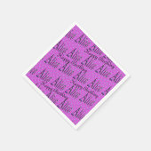 アリス、ハッピーバースデー、ピンクのパーティーのセルビア人。 スタンダードカクテルナプキン (角)