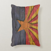 アリゾナの動揺してな木製のデザインのヴィンテージの旗 アクセントクッション (正面(垂直))