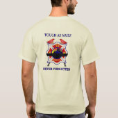 アリゾナの花こう岩山の大物の記憶 Tシャツ (裏面)