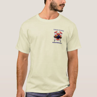 アリゾナの花こう岩山の大物の記憶 Tシャツ