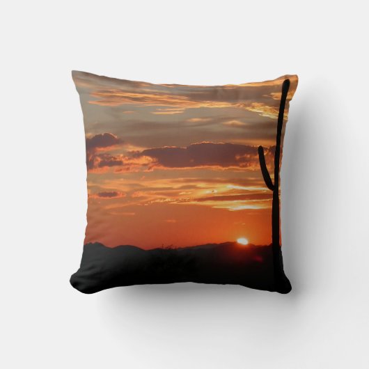 アリゾナの風景の夕日 クッション (正面)
