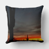 アリゾナサンセットソノラン砂漠とサグアーロサボス クッション (裏面)