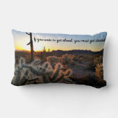 アリゾナデザートサンセットサボス感動的ことわざ ランバークッション (裏面)