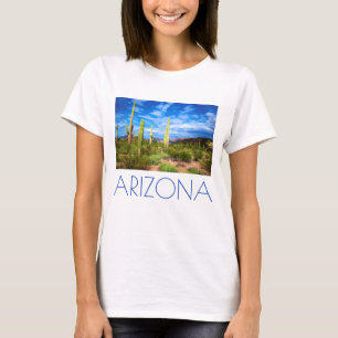 アリゾナ州の砂漠サボテンの風景 Tシャツ