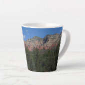 アリゾナ州の赤い岩のパノラマ カフェラテマグ (右アングル)