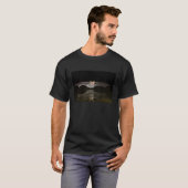 アリゾナ州を飛行するコウモリの飲水 Tシャツ (正面フル)
