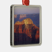 アリゾナ州グランドキャニオン国立公園。 メタルオーナメント (右)