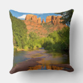アリゾナ州レッドロック交差点の川 クッション (裏面)