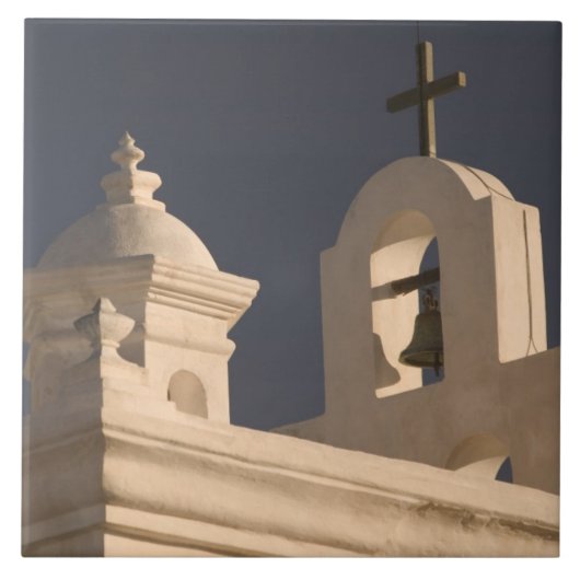 アリゾナ州、ツーソン州：ミッションサンザビエルデルバック タイル (正面)