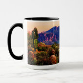 アリゾナ砂漠ランドスケープ迷信マウンテン マグカップ (左)