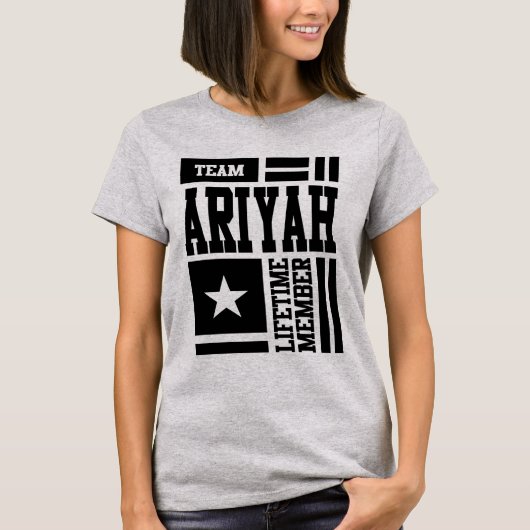アリヤ名パーソナライズされた誕生日ギフト Tシャツ (正面)