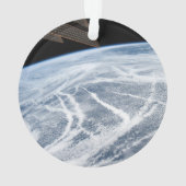 アリューシャン諸島の南の雲のパターン。 オーナメント (裏面)