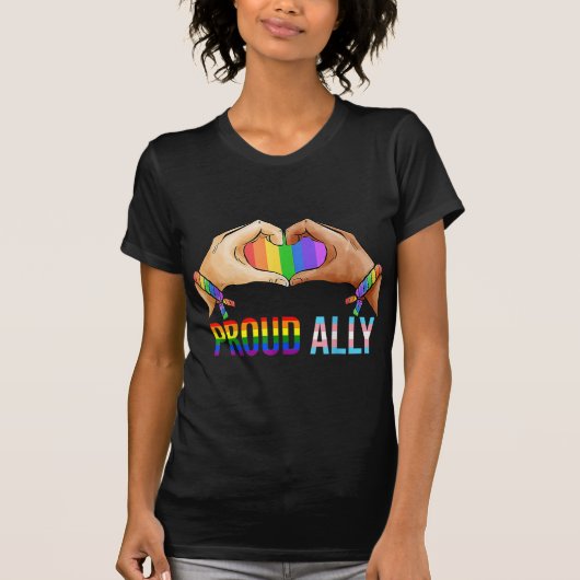 アリー誇りを持ったプライドLGBTトランスジェンダー国旗のハートゲイL Tシャツ (正面)