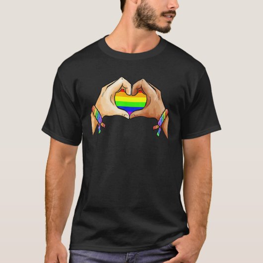 アリー誇りを持ったプライドLGBTトランスジェンダー国旗のハートゲイL Tシャツ (正面)