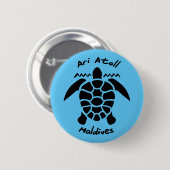 アリ環礁のモルディブでウミガメと泳ぐ 缶バッジ (正面&裏面)