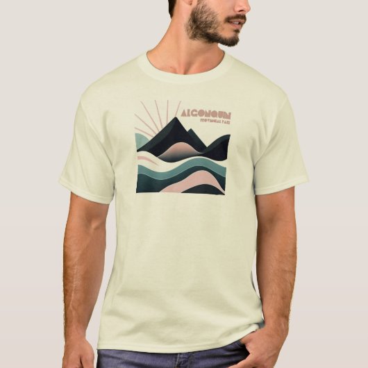 アルゴンキン州立公園の色づいた丘 Tシャツ (正面)