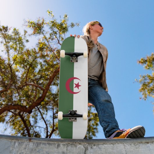 アルジェリア国旗 スケートボード (室外1)