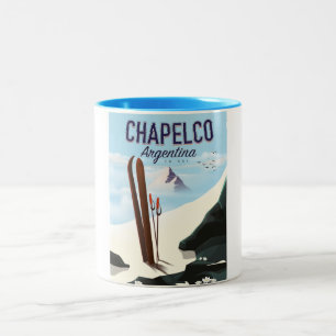 アルゼンチンのチャペルコでスキーを ツートーンマグカップ