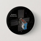 アルテミスBioSentinel CubeSat 缶バッジ (正面)