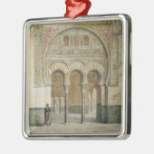 アルハンブラのライオンの裁判所のギャラリー、 メタルオーナメント (左)