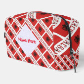 アルバニアおよびアルバニア国旗のタイル赤の個人用設定 ドップキット (右コーナー)