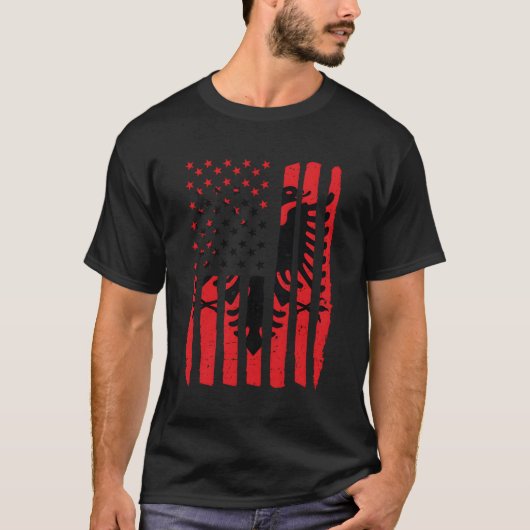 アルバニアアメリカ国旗コソボアルバニア人 Tシャツ (正面)
