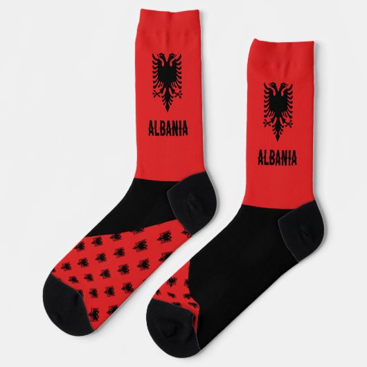 アルバニアソックス、アルバニア国旗の色/スポーツ ソックス (左)
