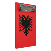 アルバニア国旗を持つミニクリップボード ミニクリップボード (アングル)